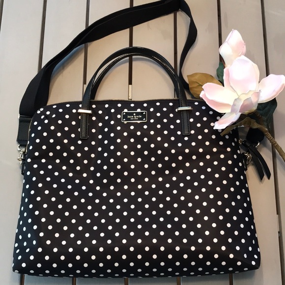 kate spade Handbags - SALE ♠️ Kate Spade Computer Bag - like new!